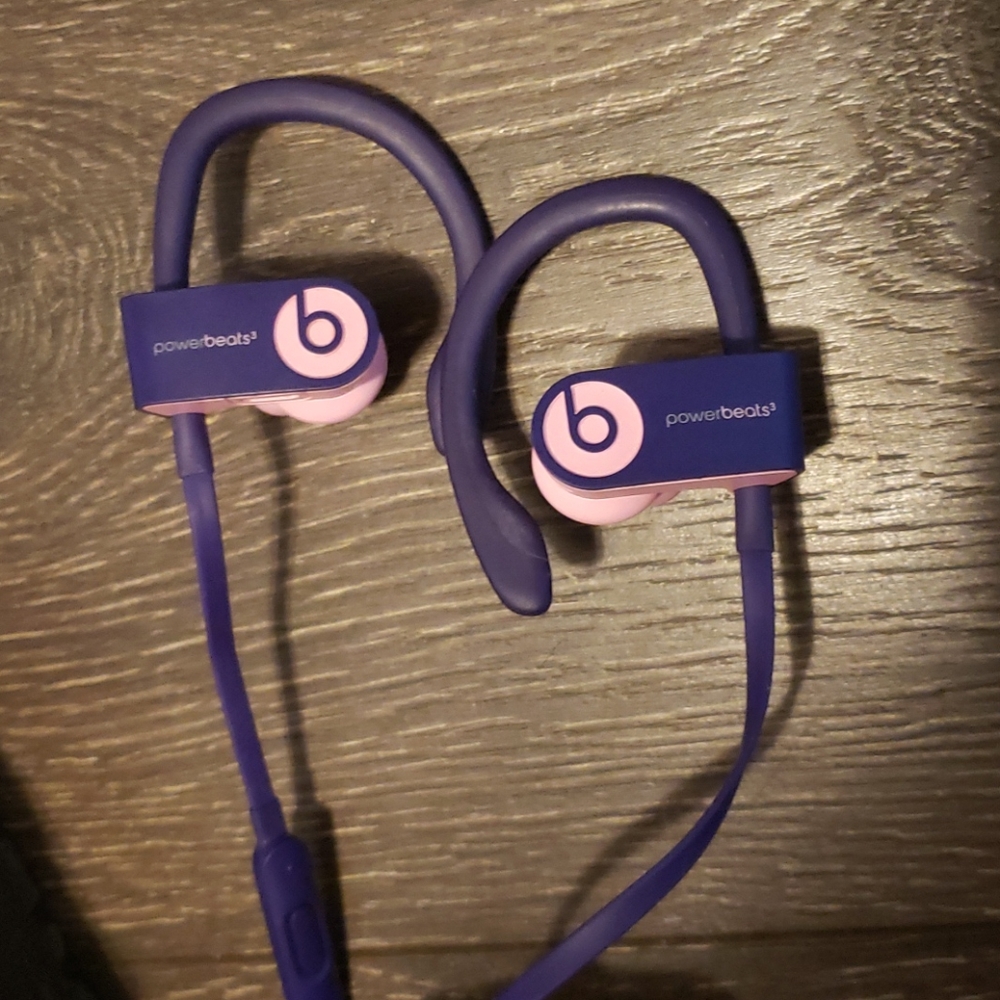 Purple & Pink Powerbeats³